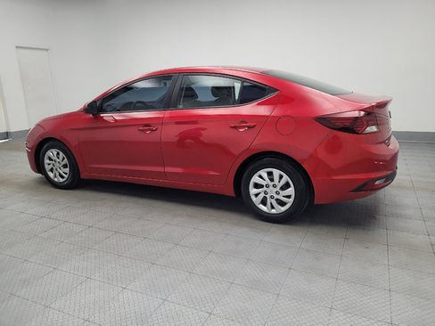 Used 2020 Hyundai Elantra SE FWD image 3