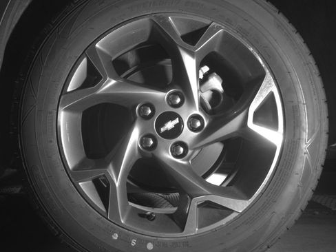 Used 2025 Chevrolet Trax LT FWD image 14