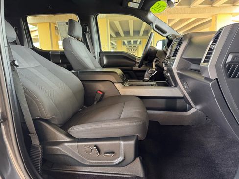 Used 2015 Ford F150 XLT w/ Equipment Group 302A Luxury image 29