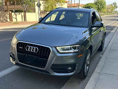 Used 2015 Audi Q3 2.0T Prestige w/ Prestige Package AWD/4WD image 4