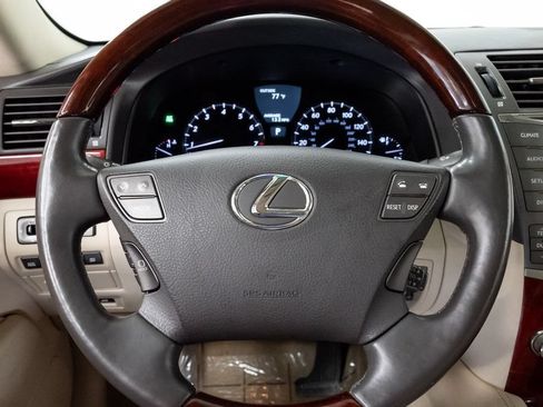 Used 2011 Lexus LS 460 AWD w/ Luxury Value Edition image 14
