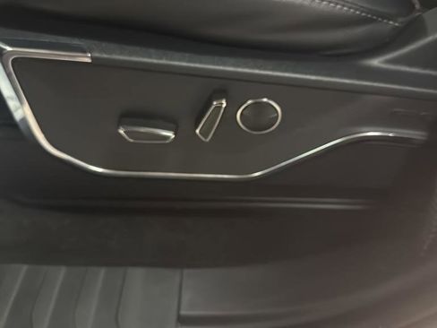 Certified 2023 Ford F150 Lariat w/ Equipment Group 502A High image 17