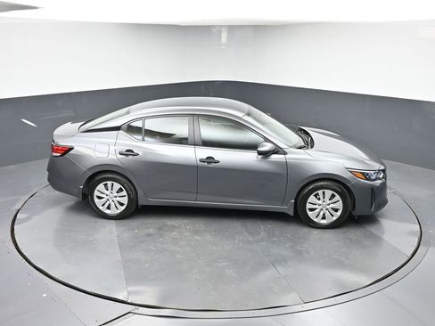 Used 2024 Nissan Sentra S image 45