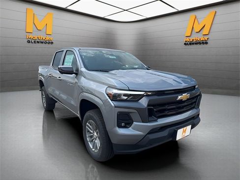 New 2025 Chevrolet Colorado LT w/ LT Convenience Package image 3