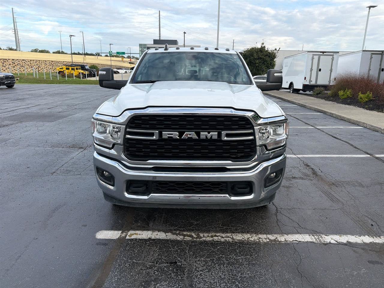 Used 2024 RAM 3500 Big Horn AWD/4WD image 3