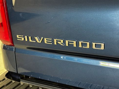 Used 2019 Chevrolet Silverado 1500 Custom Trail Boss w/ Custom Convenience Package AWD/4WD image 27