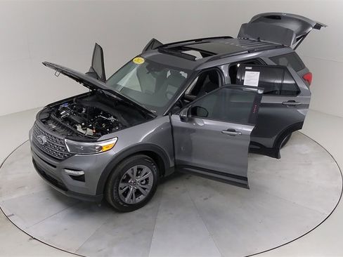 Certified 2022 Ford Explorer XLT w/ Equipment Group 202A image 57