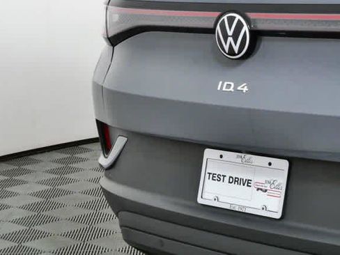 Certified 2023 Volkswagen ID.4 Pro RWD image 33
