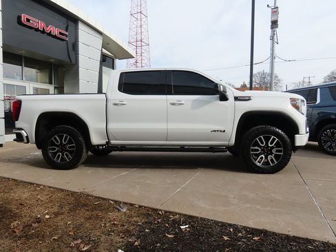 Used 2020 GMC Sierra 1500 AT4 w/ AT4 Premium Package image 8
