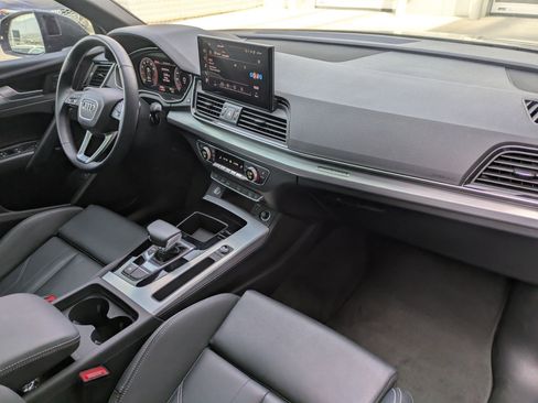 Certified 2024 Audi Q5 2.0T Premium w/ Summer of Audi Package image 29