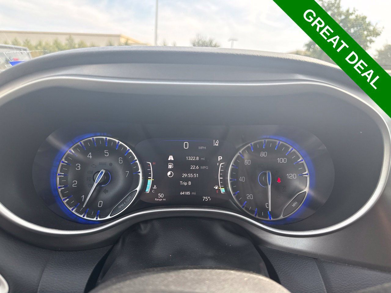 Used 2024 Chrysler Pacifica Touring-L FWD image 19