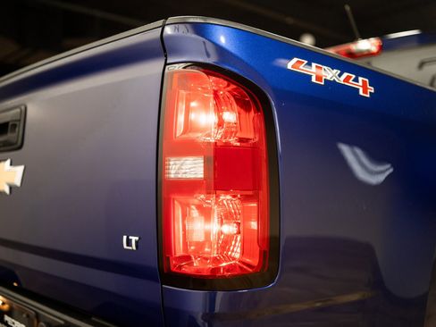 Used 2016 Chevrolet Colorado LT w/ Luxury Package, Chrome image 18