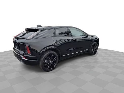 New 2025 Cadillac Optiq Sport 2 w/ LPO, ONYX Package image 8