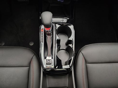 Used 2025 Chevrolet Trax RS w/ Sunroof Package image 33