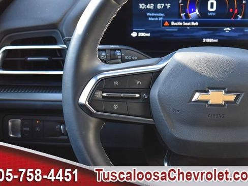 Used 2025 Chevrolet Traverse LT w/ Driver Confidence Package image 30