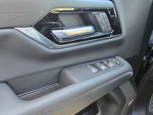New 2026 GMC Yukon Denali AWD/4WD image 14
