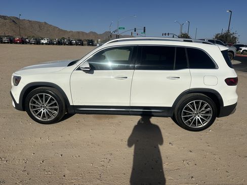 Used 2020 Mercedes-Benz GLB 250 image 2