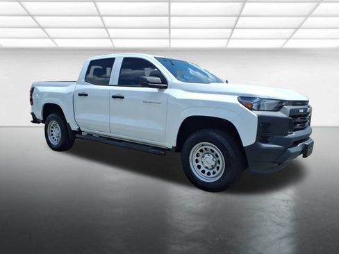 Used 2023 Chevrolet Colorado W/T AWD/4WD image 10