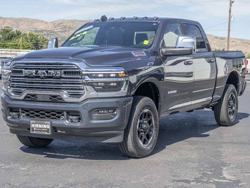Used 2026 RAM 2500 Laramie AWD/4WD image 33