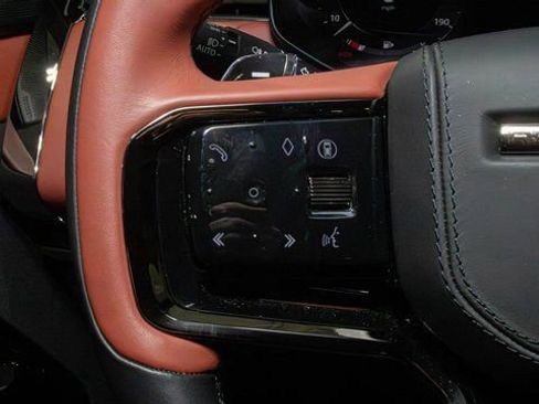 Used 2025 Land Rover Range Rover Sport SV Edition Two image 8