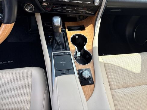 Used 2021 Lexus RX 350L FWD w/ Premium Package image 17