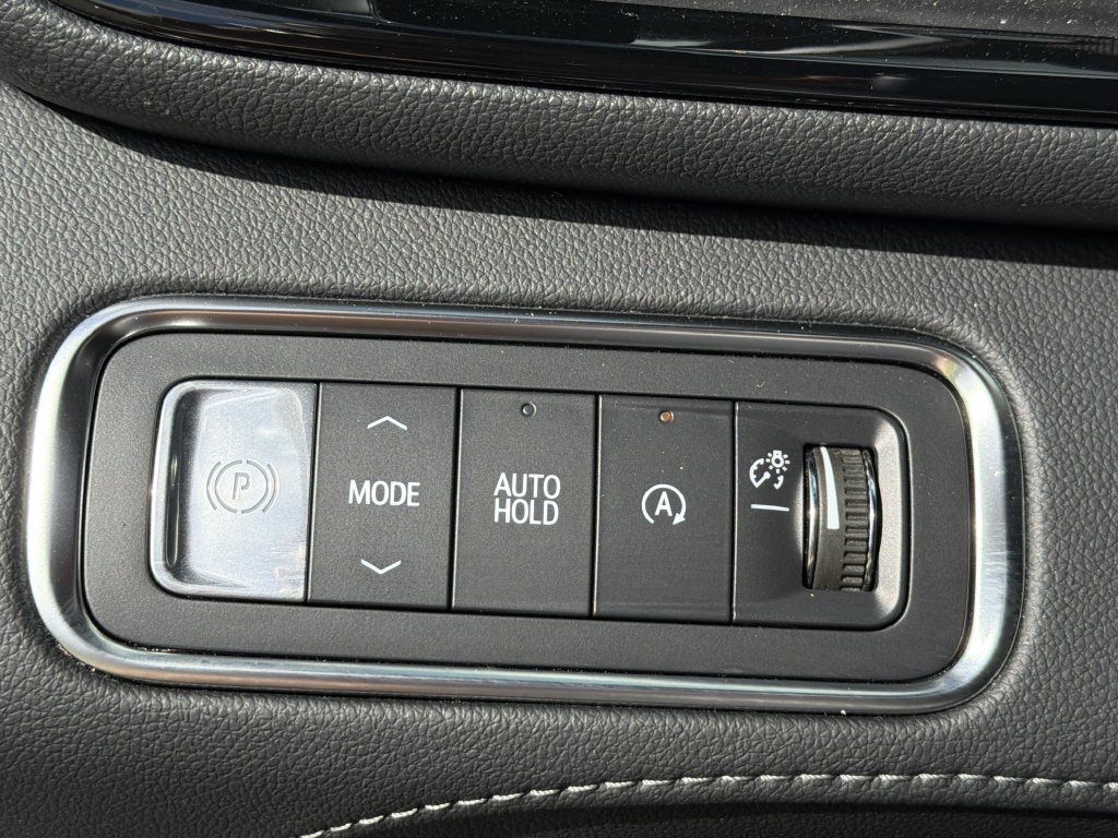 Certified 2025 Buick Enclave Sport Touring w/ Trailering Package, 5000 lbs. FWD image 31