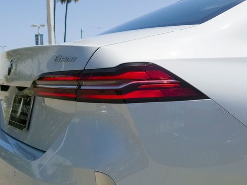 New 2026 BMW 530i w/ Premium Package RWD image 5