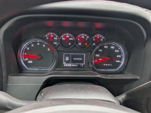 Used 2025 Chevrolet Silverado 2500 Custom w/ Custom Value Package image 13