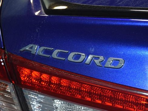 Used 2022 Honda Accord Sport image 30