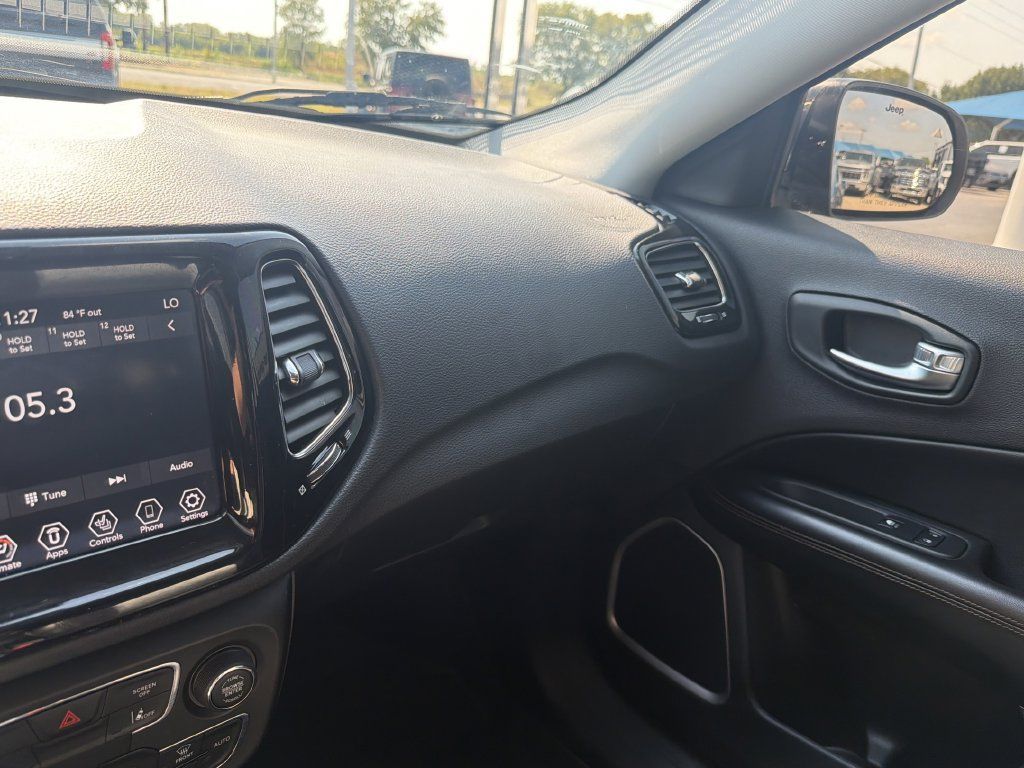 Used 2021 Jeep Compass Limited FWD image 23