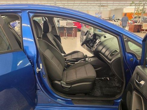 Used 2015 Kia Forte LX w/ Popular Package FWD image 9