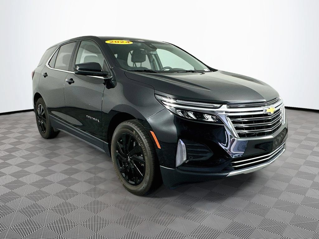 Used 2024 Chevrolet Equinox LT w/ LPO, Floor Liner Package FWD image 2