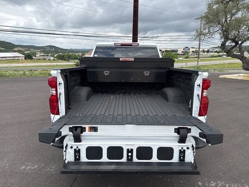 Used 2024 Chevrolet Silverado 2500 Custom w/ Custom Value Package AWD/4WD image 15