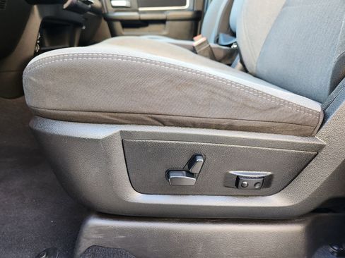 Used 2024 RAM 3500 Big Horn image 37