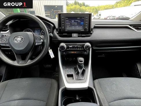 Certified 2022 Toyota RAV4 LE image 15