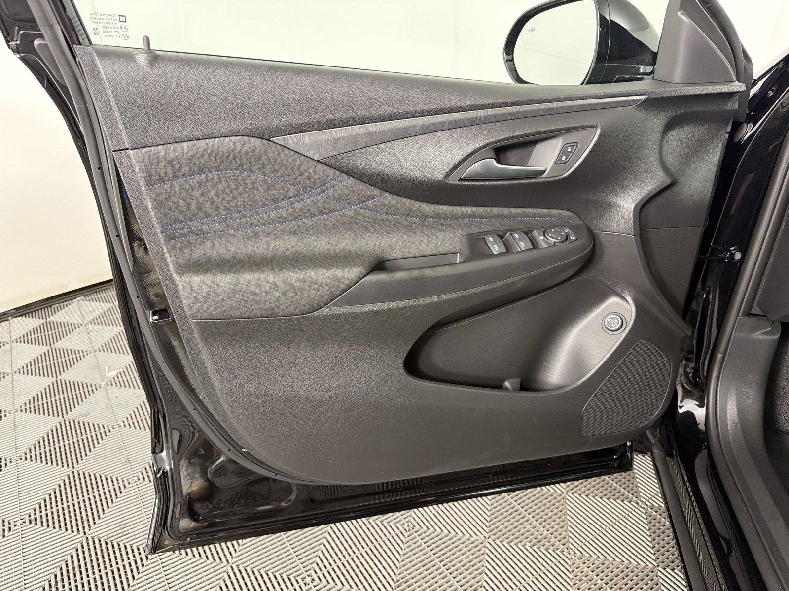 New 2026 Buick Envista Sport Touring w/ Convenience I Package FWD image 8
