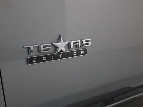 Used 2024 Chevrolet Silverado 2500 LT w/ Texas Edition image 63