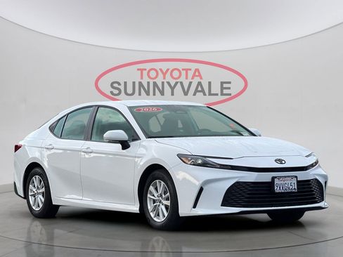 Used 2026 Toyota Camry LE image 10