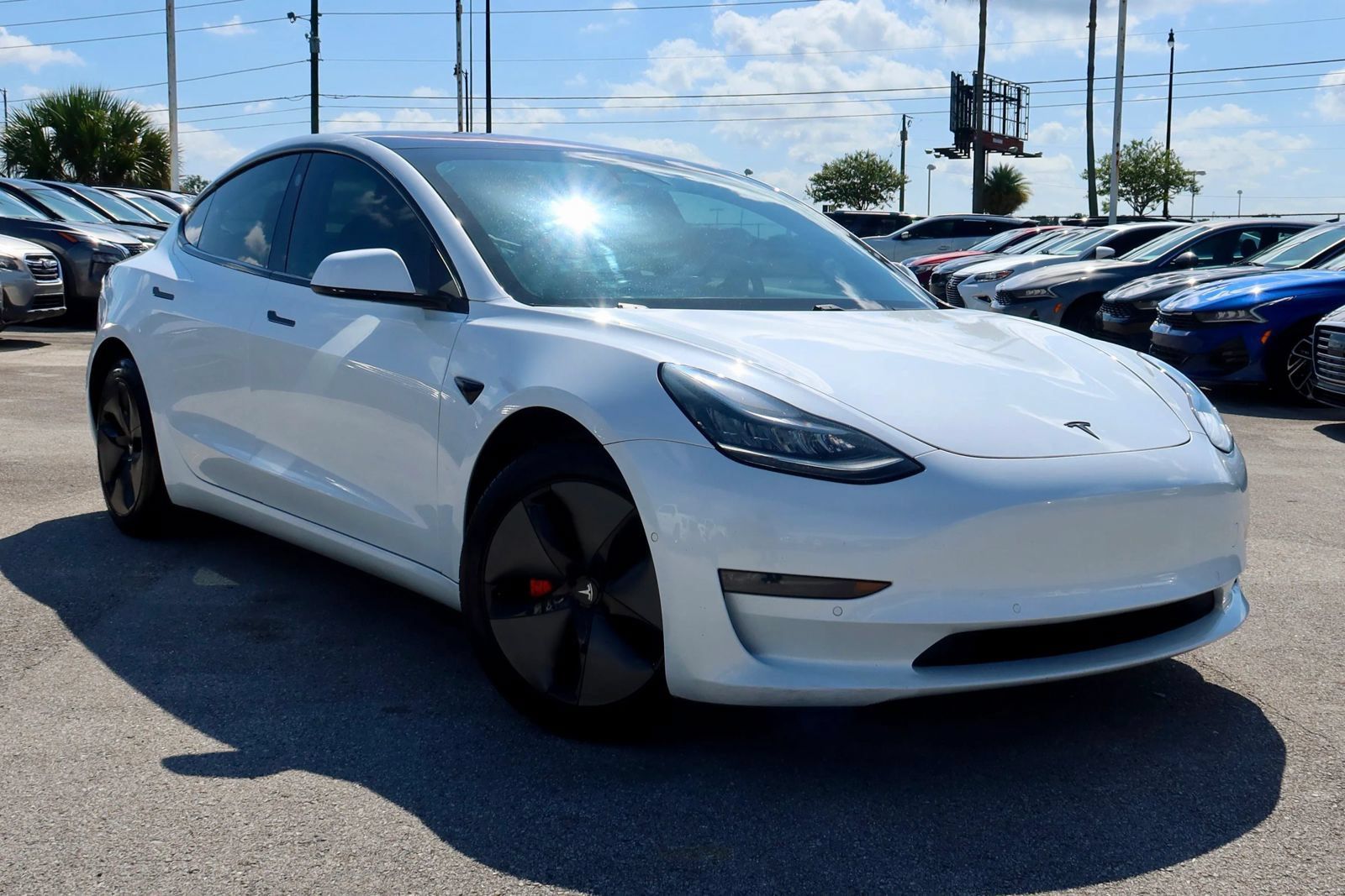 Used 2018 Tesla Model 3 Long Range RWD image 1