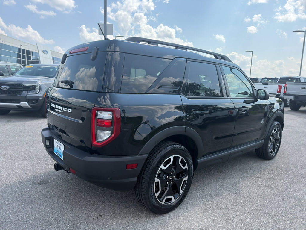 Certified 2023 Ford Bronco Sport Outer Banks w/ Tech Package AWD/4WD image 5