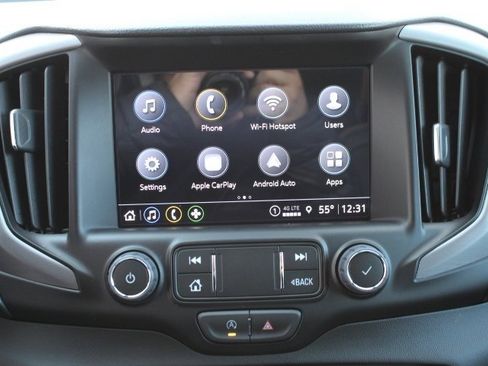 Used 2024 GMC Terrain AT4 image 15