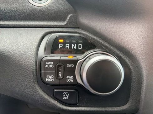 Used 2021 RAM 1500 Big Horn image 23