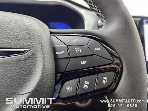 New 2026 Chrysler Pacifica Limited w/ S Appearance Package image 19