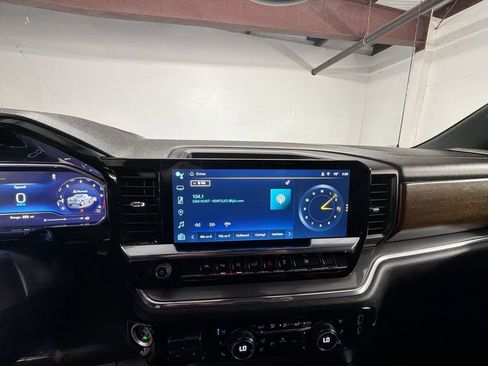 Certified 2024 Chevrolet Silverado 1500 High Country w/ Max Trailering Package AWD/4WD image 13