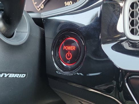 Used 2025 Honda Civic Sport image 17