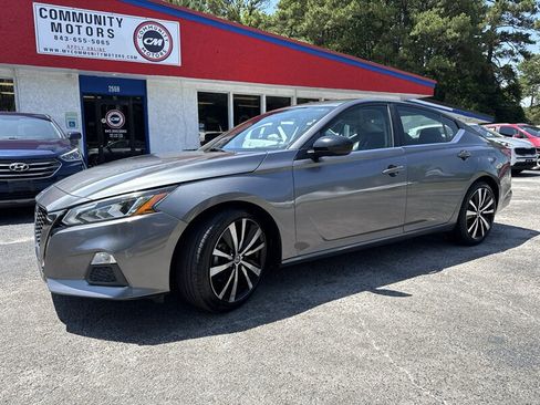 Used 2021 Nissan Altima 2.5 SR FWD image 1