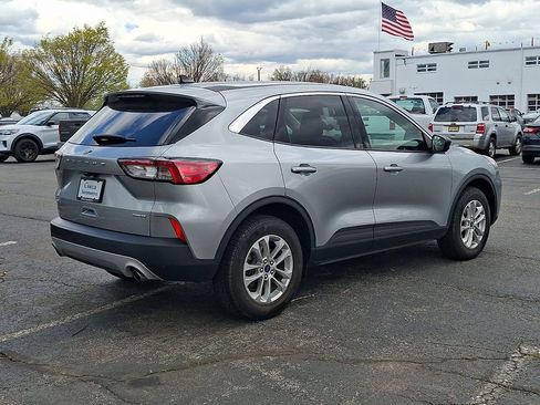 Certified 2022 Ford Escape SE w/ Convenience Package AWD/4WD image 9