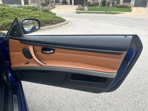 Used 2012 BMW 335is Convertible image 10