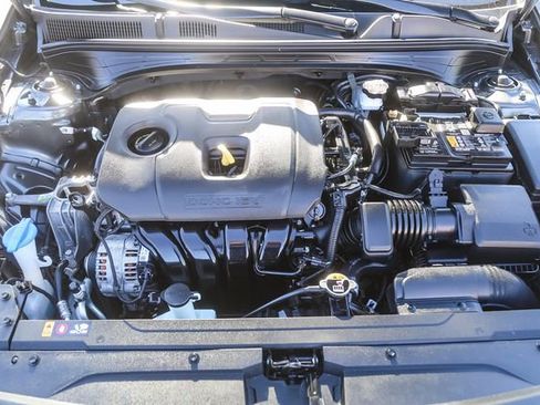 Certified 2022 Kia Forte LXS image 28