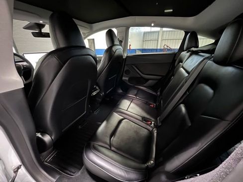 Used 2023 Tesla Model Y Long Range image 15